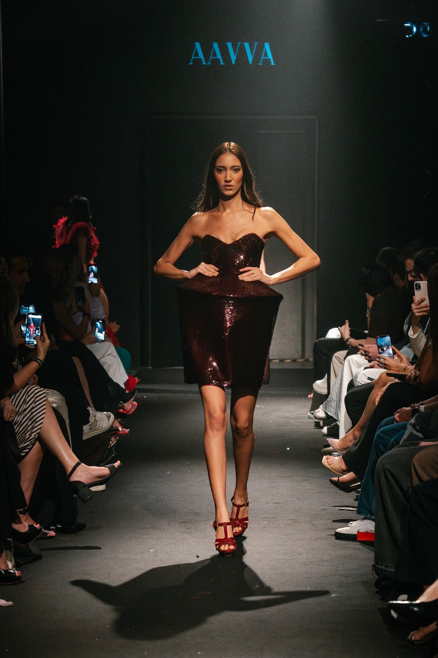 Strapless heart shaped neckline corset