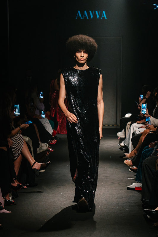 Sleeveless Dress fully covered in Shiny Sequence