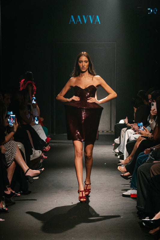 Strapless heart shaped neckline corset