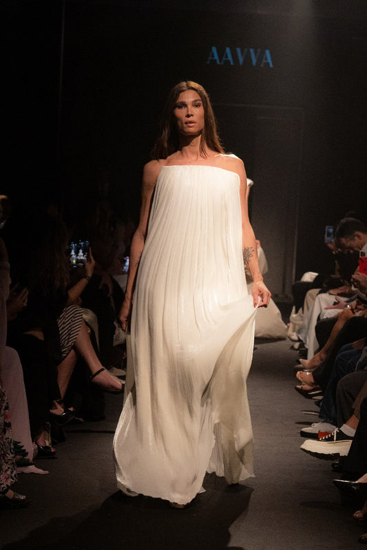 Long off-white, pleated dress with a strapless