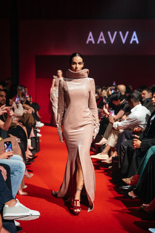 Long sleeve gown with embroidery beads design on collar